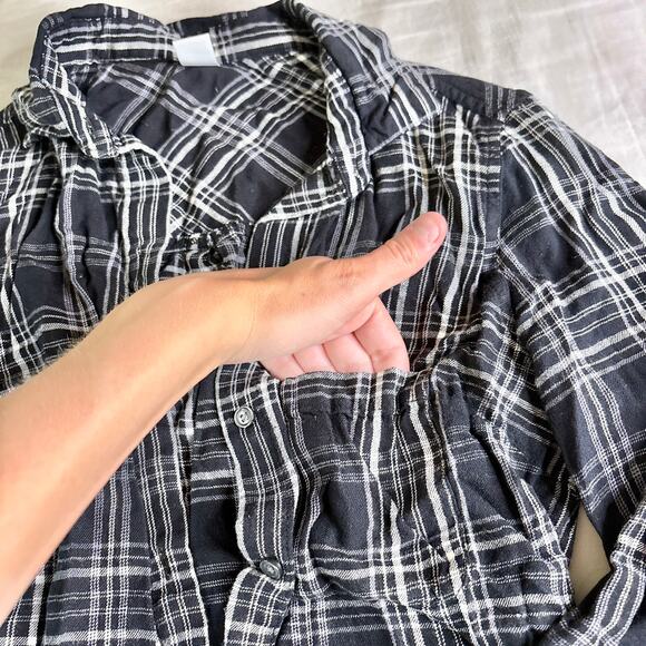 Bundle of Fall Flannels Womens Small Black White Blue Button Downs - Picture 3 of 13